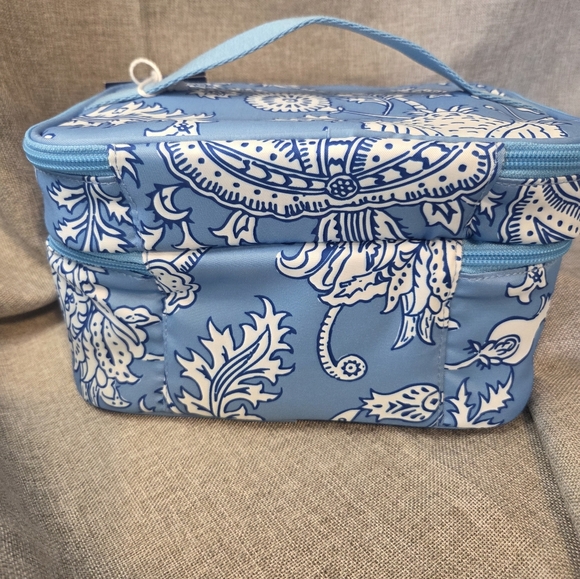 Roller Rabbit X Target Train Case - Picture 2 of 7